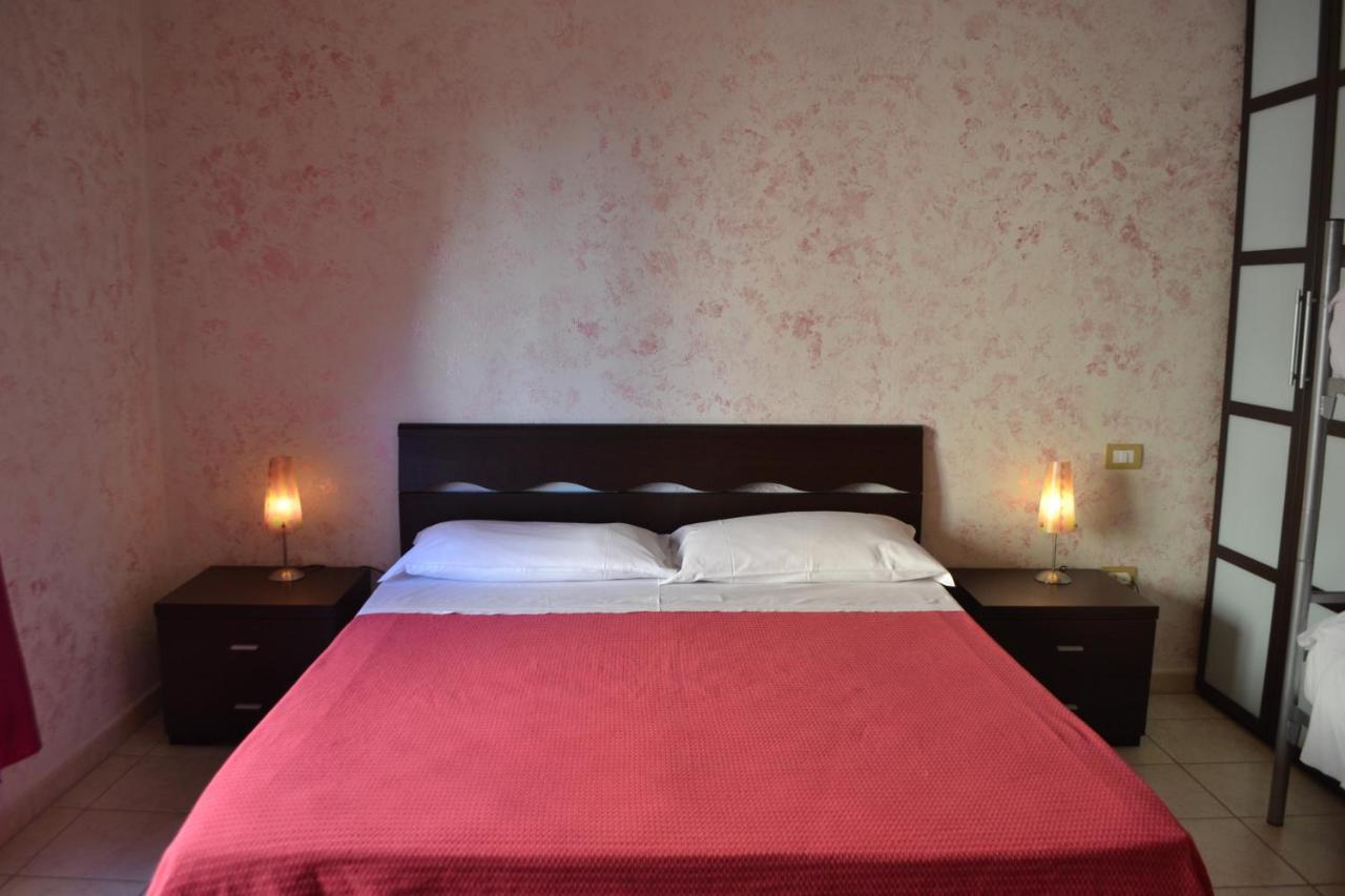 Sa Marina Bed & Breakfast ลากาเลตตา ภายนอก รูปภาพ